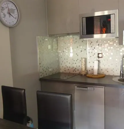 One Bedroom Lacour 249 *